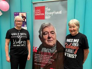 Supporting image for story: Woman who gave kidney to friend urges Scots to consider donation